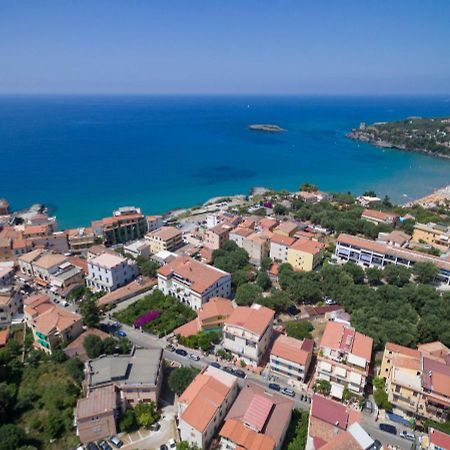 Delfino Hotel Marina di Camerota Exterior foto